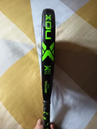 Pala Padel NOX Sentinel Pro