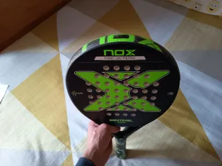 Pala Padel NOX Sentinel Pro