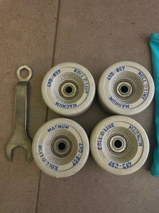 Ruedas Magnum Roll-Line + Fundas Patín + Llave