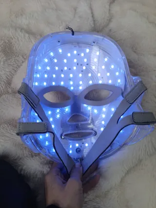 Mascarilla Facial LED con modalidad de 7 luces led