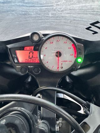 Yamaha R6 Negra 2008
