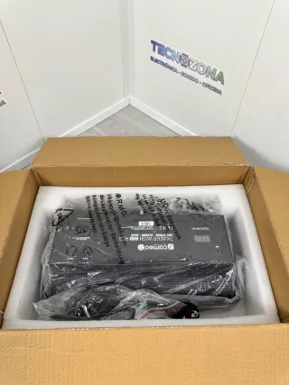 Foco LED Cameo Thunderwash 600 RGBW