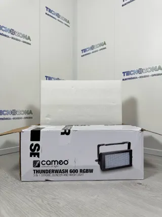 Foco LED Cameo Thunderwash 600 RGBW