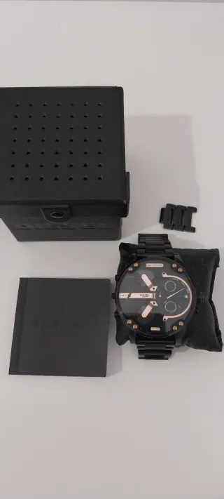 Reloj Diesel Mr. Daddy 2.0 Negro y Dorado