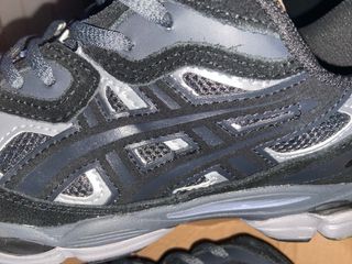 Zapatillas Asics NYC Negras/Grises