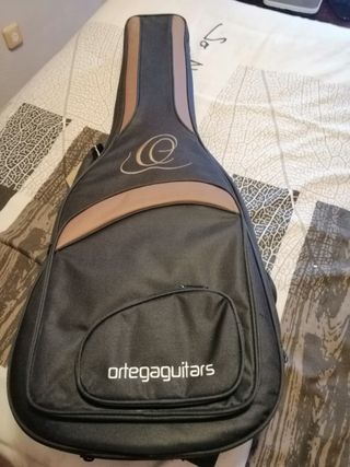 Guitarra Clásica 7 cuerdas APC 9C