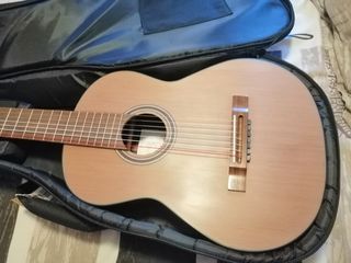 Guitarra Clásica 7 cuerdas APC 9C