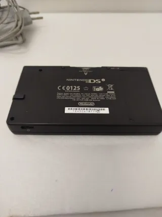 Nintendo DSi Nera + Caricatore