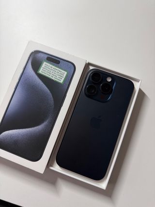 iPhone 15 Pro Negro/Azul Marino