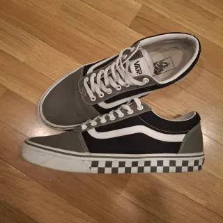 Vans Ward Checkerboard Grey and Black Size 46