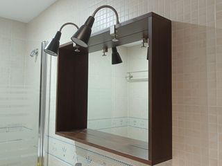 Espejo de baño con apliques