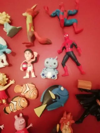 Lote 20 figuras PVC personajes varios