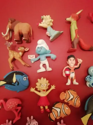 Lote 20 figuras PVC personajes varios