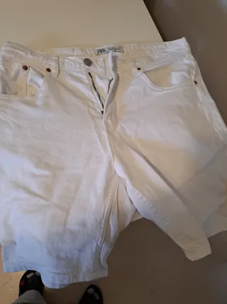 Pantalón largo y 4 Bermudas