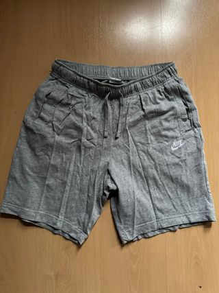 Pantalón Corto Nike Gris