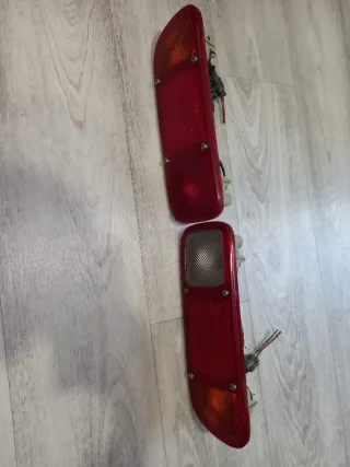 Pilotos Traseros Nissan Terrano 2 Parachoques