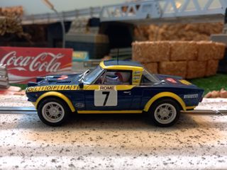 Coche de slot Scalextric Fiat Abarth 124