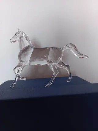 Caballo Swarovski al galope