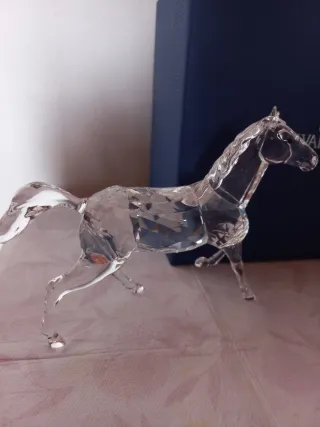 Caballo Swarovski al galope