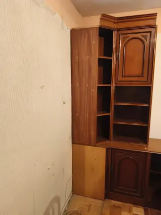 Armario de salón madera y cristal