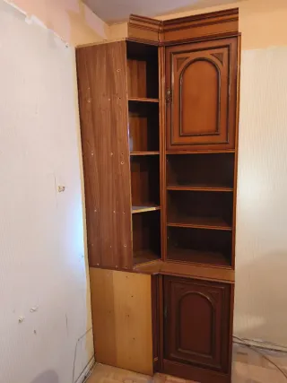 Armario de salón madera y cristal