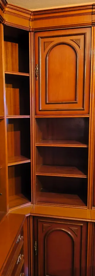 Armario de salón madera y cristal