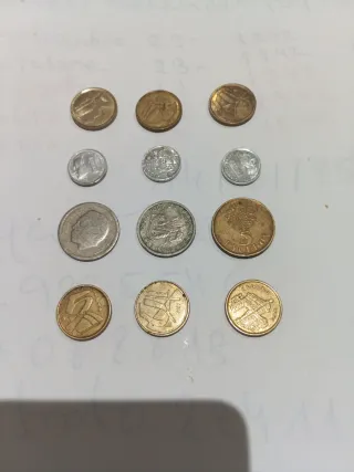 Lote de monedas variadas