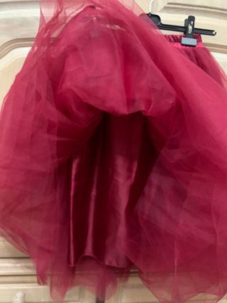 Falda tul rojo granate