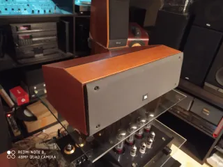 Altavoz Central JBL XTI 10