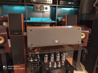 Altavoz Central JBL XTI 10