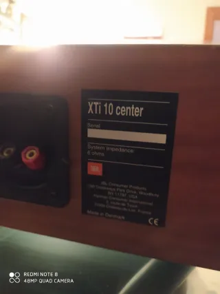 Altavoz Central JBL XTI 10