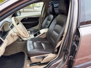 Volvo XC70 2.4 D5 AWD MANUAL 6 VELOCIDADES