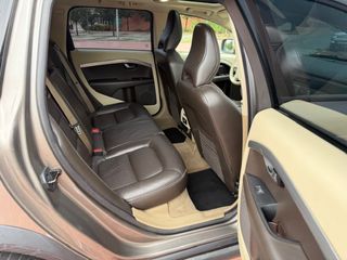 Volvo XC70 2.4 D5 AWD MANUAL 6 VELOCIDADES