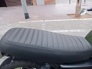 Asiento Moto Brixton