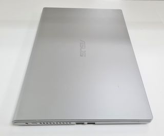 ASUS VivoBook 15.6 Intel Core i3 8GB 512GB SSD