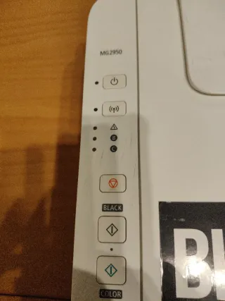 Impresora Canon Blanca modelo MG 2950