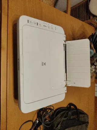 Impresora Canon Blanca modelo MG 2950