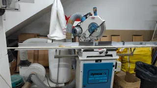 Ingleteadora con aspirador