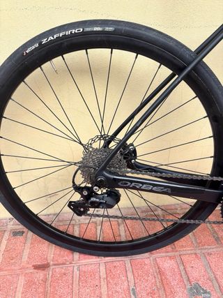 Orbea Avant M30 Team Disc Negra