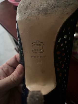 Zapato salón en piel de Purificación Garcia 38