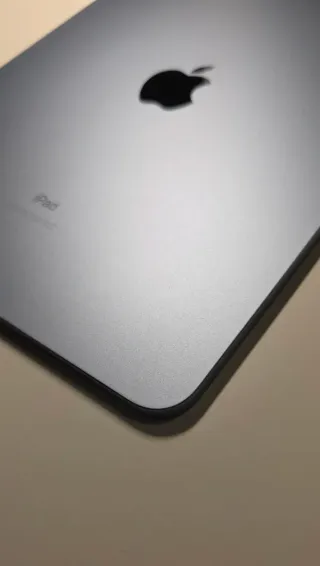 iPad Air 4ªg Wifi gris + Funda