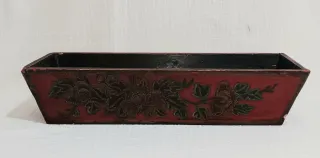 Macetero chino de madera