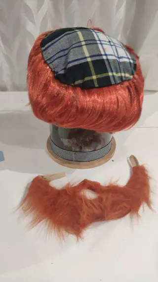 Peluca pelirroja con barba escoces