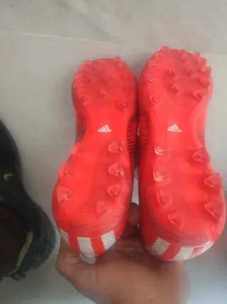 Botas de fútbol Adidas naranjas