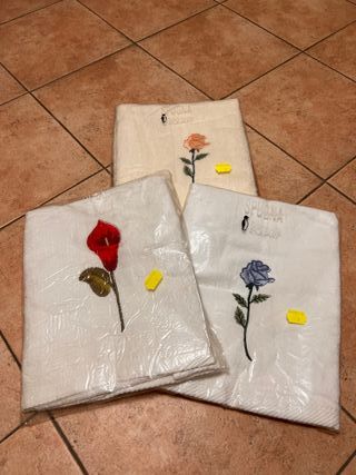 Tris Asciugamani Ricamati