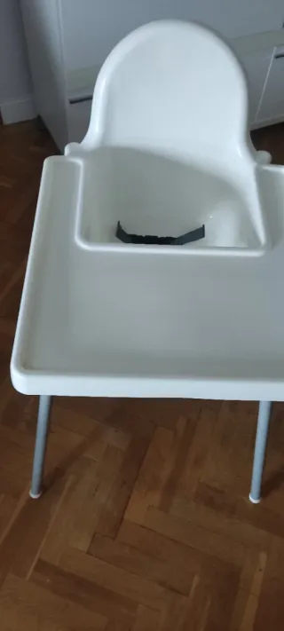 Trona infantil blanca