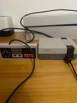 Mini Nintendo NES Consola y Mando