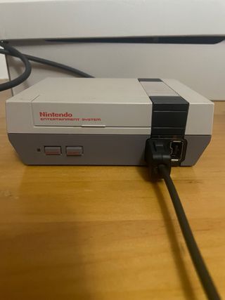 Mini Nintendo NES Consola y Mando