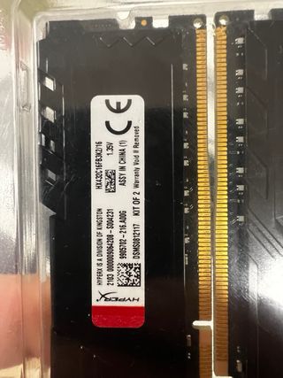 2x8 GB DDR4 3200 MHz Kingston Fury HyperX RAM