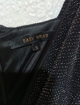 Mono negro largo con brillos